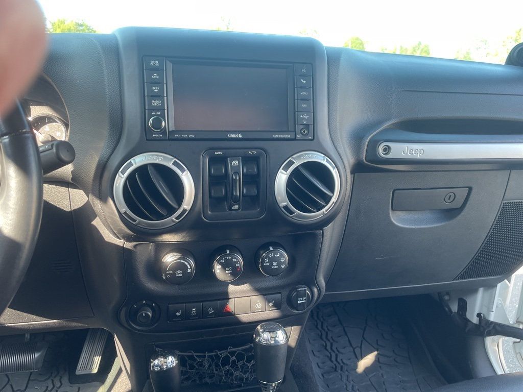 2014 Jeep Wrangler Unlimited Rubicon - 22587054 - 22