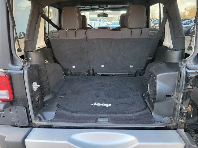 2014 Jeep Wrangler Unlimited Sahara Sport Utility 4D - 23031800 - 9