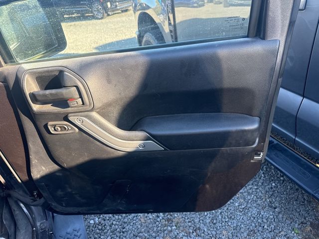 2014 Jeep Wrangler Unlimited - 22928905 - 10