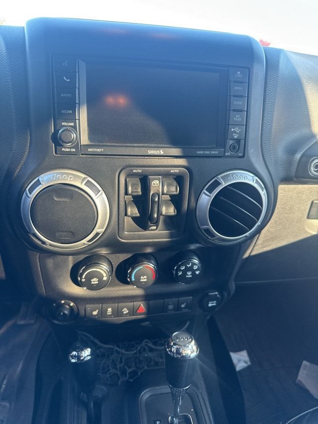 2014 Jeep Wrangler Unlimited - 22928905 - 18