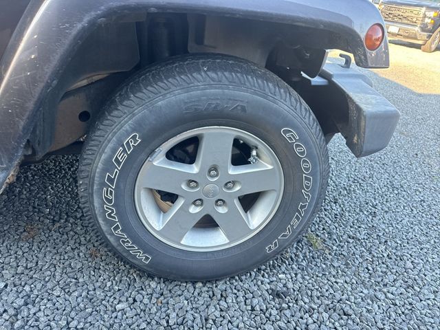 2014 Jeep Wrangler Unlimited - 22928905 - 25
