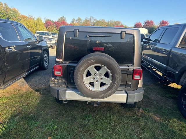 2014 Jeep Wrangler Unlimited - 22928905 - 5