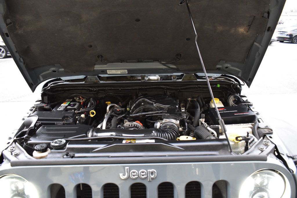 2014 Jeep Wrangler Unlimited 4WD 4dr Rubicon - 22976534 - 9