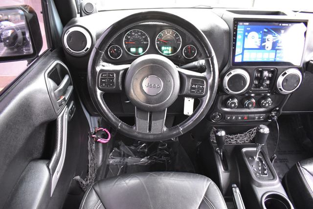 2014 Jeep Wrangler Unlimited 4WD 4dr Rubicon - 22976534 - 22