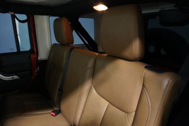 2014 Jeep Wrangler Unlimited 4WD 4dr Sahara - 22910432 - 13