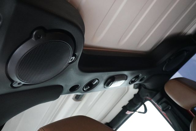 2014 Jeep Wrangler Unlimited 4WD 4dr Sahara - 22910432 - 14