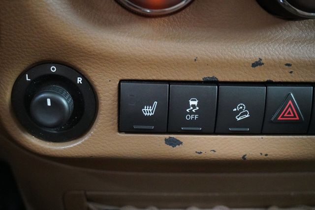 2014 Jeep Wrangler Unlimited 4WD 4dr Sahara - 22910432 - 18