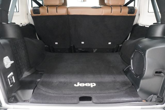 2014 Jeep Wrangler Unlimited 4WD 4dr Sahara - 23000287 - 18