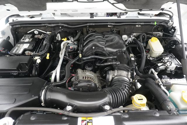 2014 Jeep Wrangler Unlimited 4WD 4dr Sahara - 23000287 - 23