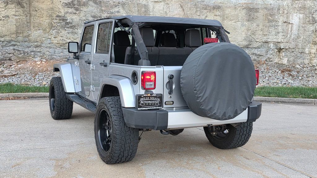 Jeep Wrangler photo 10