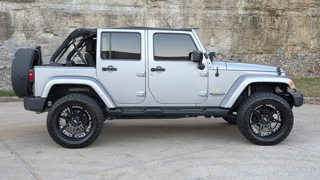 Jeep Wrangler photo 14