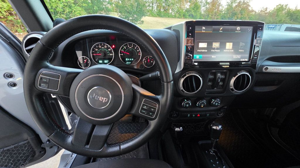 Jeep Wrangler photo 20