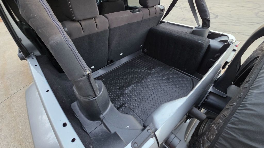 Jeep Wrangler photo 40