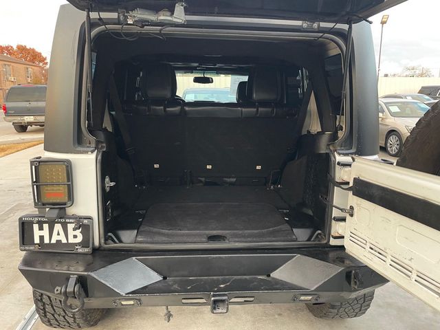 2014 Jeep Wrangler Unlimited 4WD 4dr Sport - 22980739 - 11