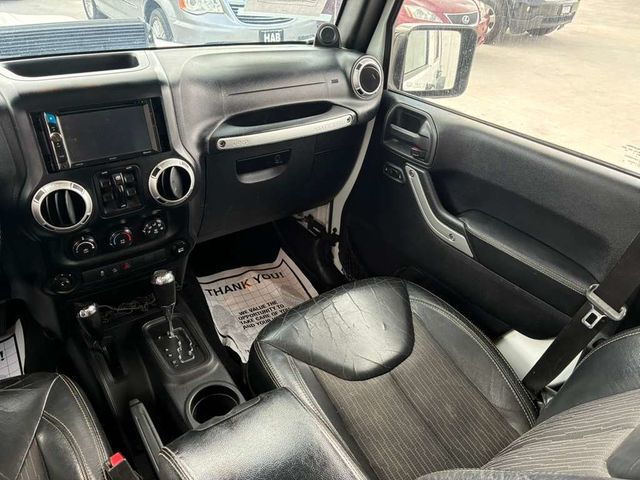 2014 Jeep Wrangler Unlimited 4WD 4dr Sport - 22980739 - 15