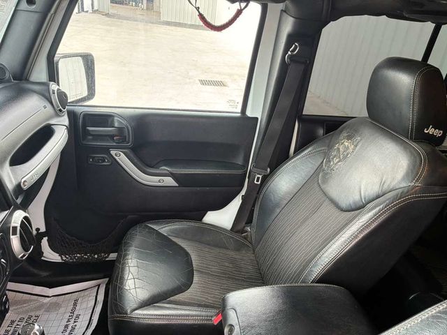 2014 Jeep Wrangler Unlimited 4WD 4dr Sport - 22980739 - 16