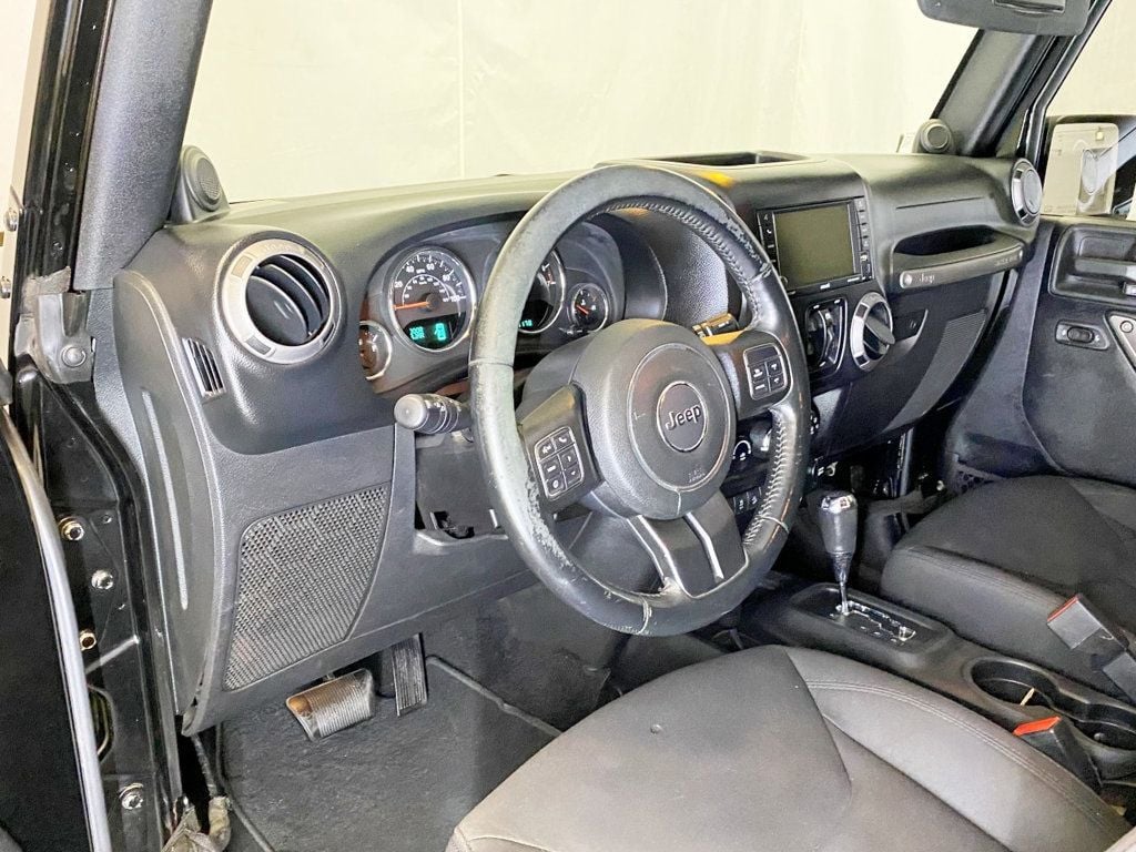 2014 Jeep Wrangler Unlimited 4WD 4dr Sport - 22540919 - 15