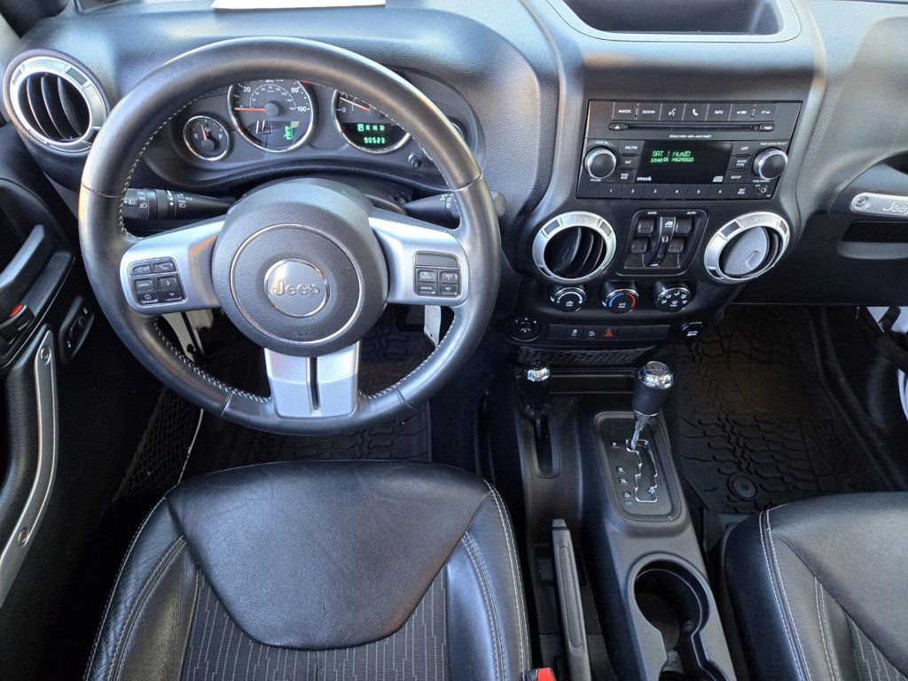 2014 Jeep Wrangler Unlimited 4WD 4dr Sport Freedom Edition - 22940643 - 9