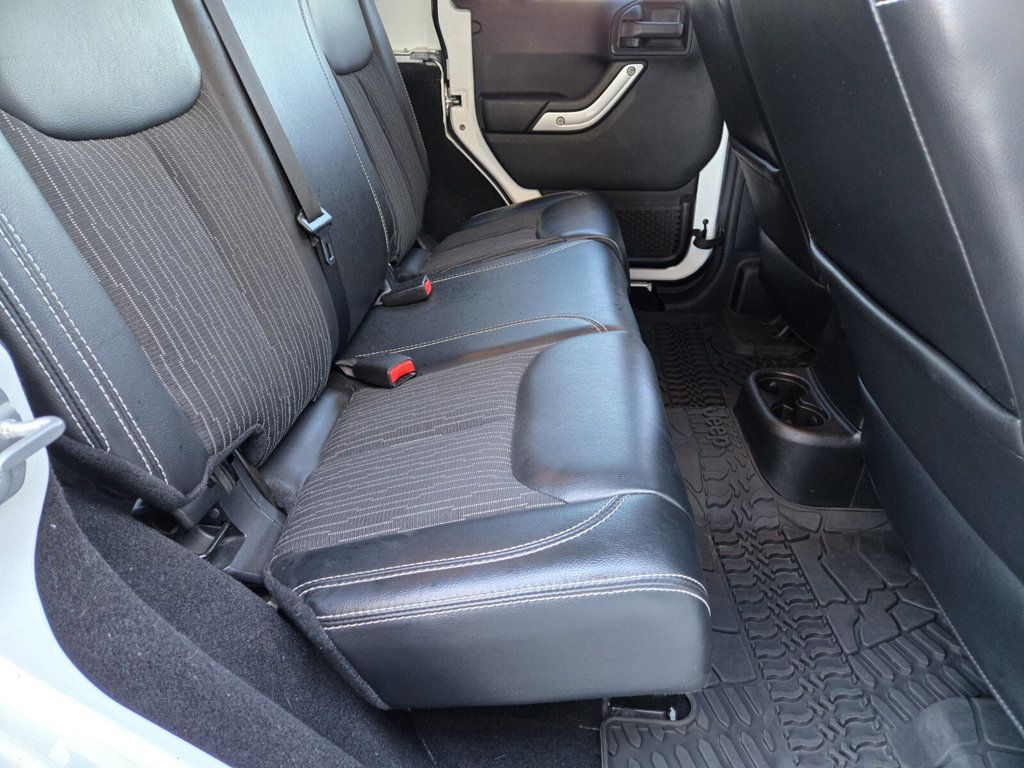 2014 Jeep Wrangler Unlimited 4WD 4dr Sport Freedom Edition - 22940643 - 11