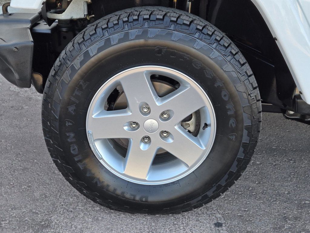 2014 Jeep Wrangler Unlimited 4WD 4dr Sport Freedom Edition - 22940643 - 5