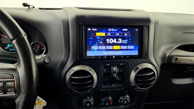 2014 Jeep Wrangler Unlimited 4WD 4dr Sport w/ Hard Top, Uconnect 430 & Connectivity Group - 23018147 - 15