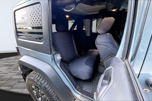2014 Jeep Wrangler Unlimited 4WD 4dr Willys Wheeler - 23038241 - 14