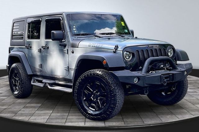 2014 Jeep Wrangler Unlimited 4WD 4dr Willys Wheeler - 23038241 - 2