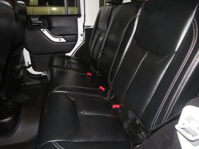2014 Jeep Wrangler Unlimited 4X4 POLAR EDITION 4DOOR WRANGLER EXTRA CLEAN UNLIMITED LEATHER  - 23014418 - 23