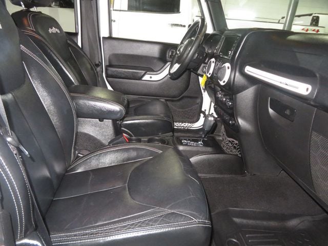 2014 Jeep Wrangler Unlimited 4X4 POLAR EDITION 4DOOR WRANGLER EXTRA CLEAN UNLIMITED LEATHER  - 23014418 - 30