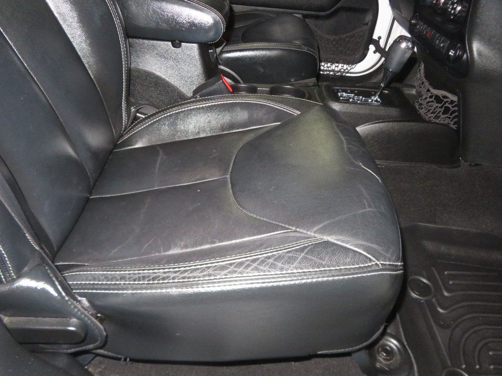 2014 Jeep Wrangler Unlimited 4X4 POLAR EDITION 4DOOR WRANGLER EXTRA CLEAN UNLIMITED LEATHER  - 23014418 - 32