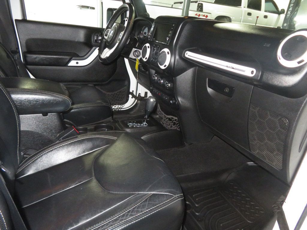 2014 Jeep Wrangler Unlimited 4X4 POLAR EDITION 4DOOR WRANGLER EXTRA CLEAN UNLIMITED LEATHER  - 23014418 - 33