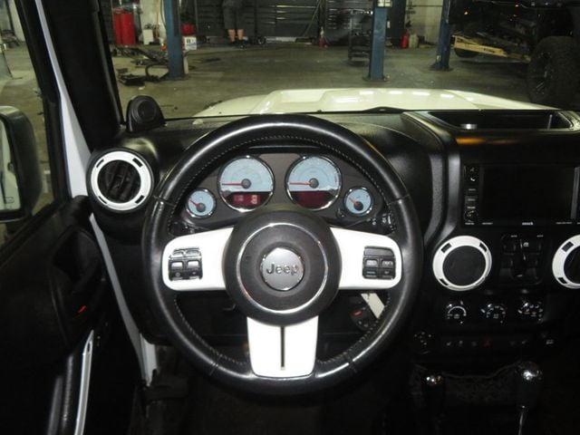 2014 Jeep Wrangler Unlimited 4X4 POLAR EDITION 4DOOR WRANGLER EXTRA CLEAN UNLIMITED LEATHER  - 23014418 - 34