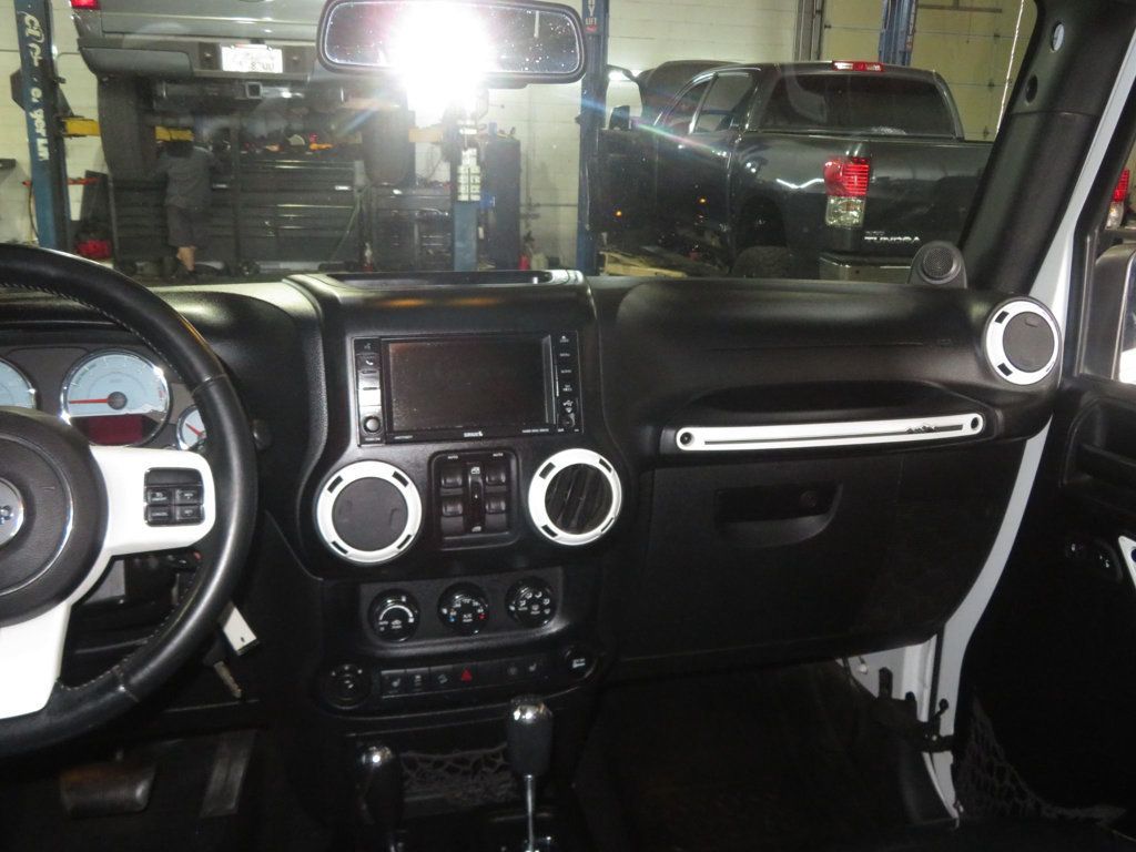 2014 Jeep Wrangler Unlimited 4X4 POLAR EDITION 4DOOR WRANGLER EXTRA CLEAN UNLIMITED LEATHER  - 23014418 - 35