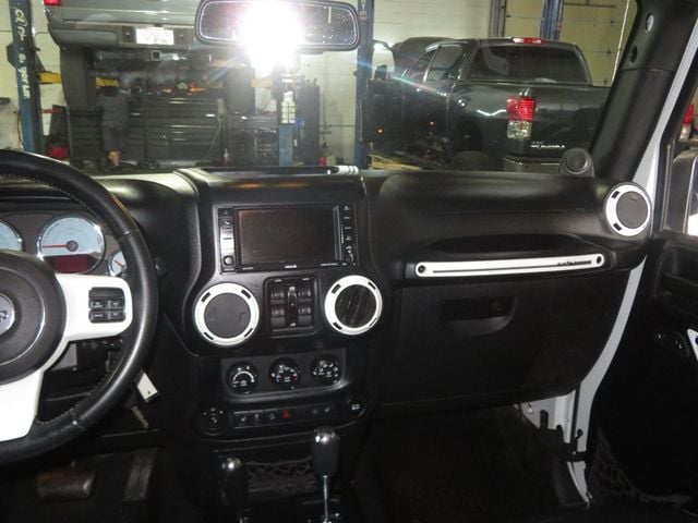 2014 Jeep Wrangler Unlimited 4X4 POLAR EDITION 4DOOR WRANGLER EXTRA CLEAN UNLIMITED LEATHER  - 23014418 - 35