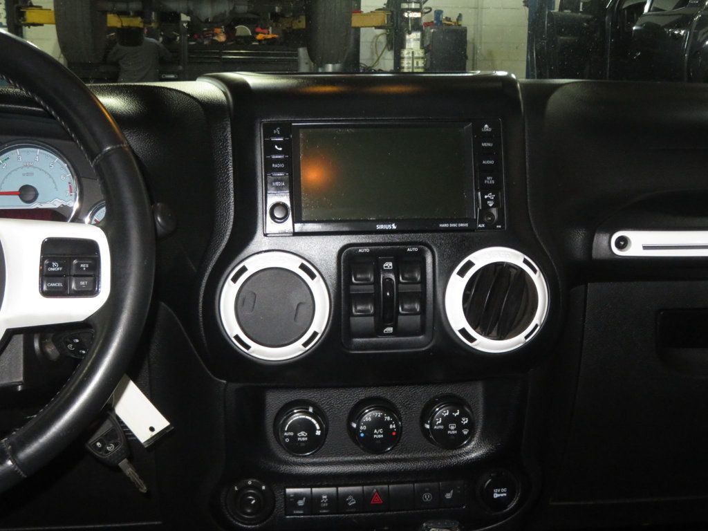 2014 Jeep Wrangler Unlimited 4X4 POLAR EDITION 4DOOR WRANGLER EXTRA CLEAN UNLIMITED LEATHER  - 23014418 - 36