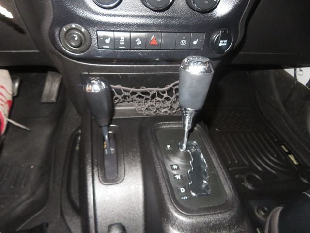 2014 Jeep Wrangler Unlimited 4X4 POLAR EDITION 4DOOR WRANGLER EXTRA CLEAN UNLIMITED LEATHER  - 23014418 - 38