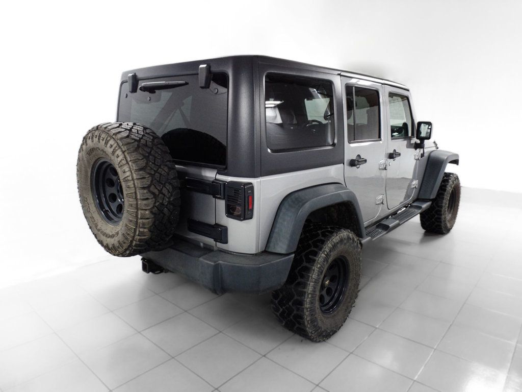 2014 Jeep Wrangler Unlimited 4X4 W/ REMOVABLE HARD TOP - 22411372 - 5