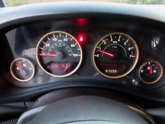 2014 Jeep Wrangler Unlimited Dragon Edition  - 22938051 - 37