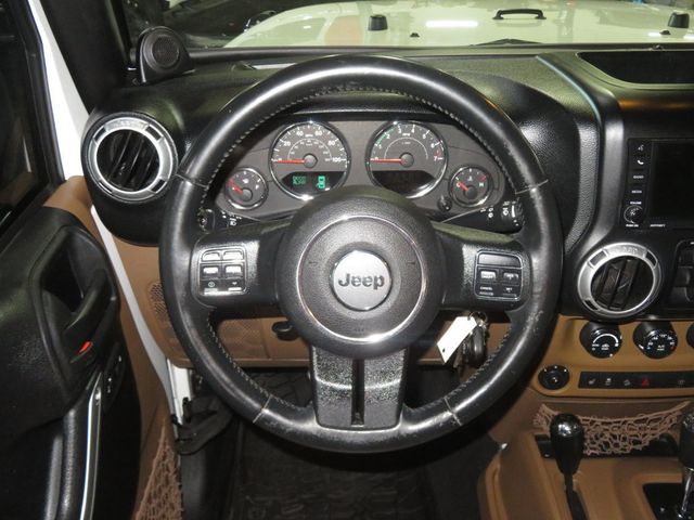 2014 Jeep Wrangler Unlimited LIFTED SAHARA 4X4 WRANGLER UNLIMITED EXTRA CLEAN WINCH 2 TOPS  - 23029557 - 37