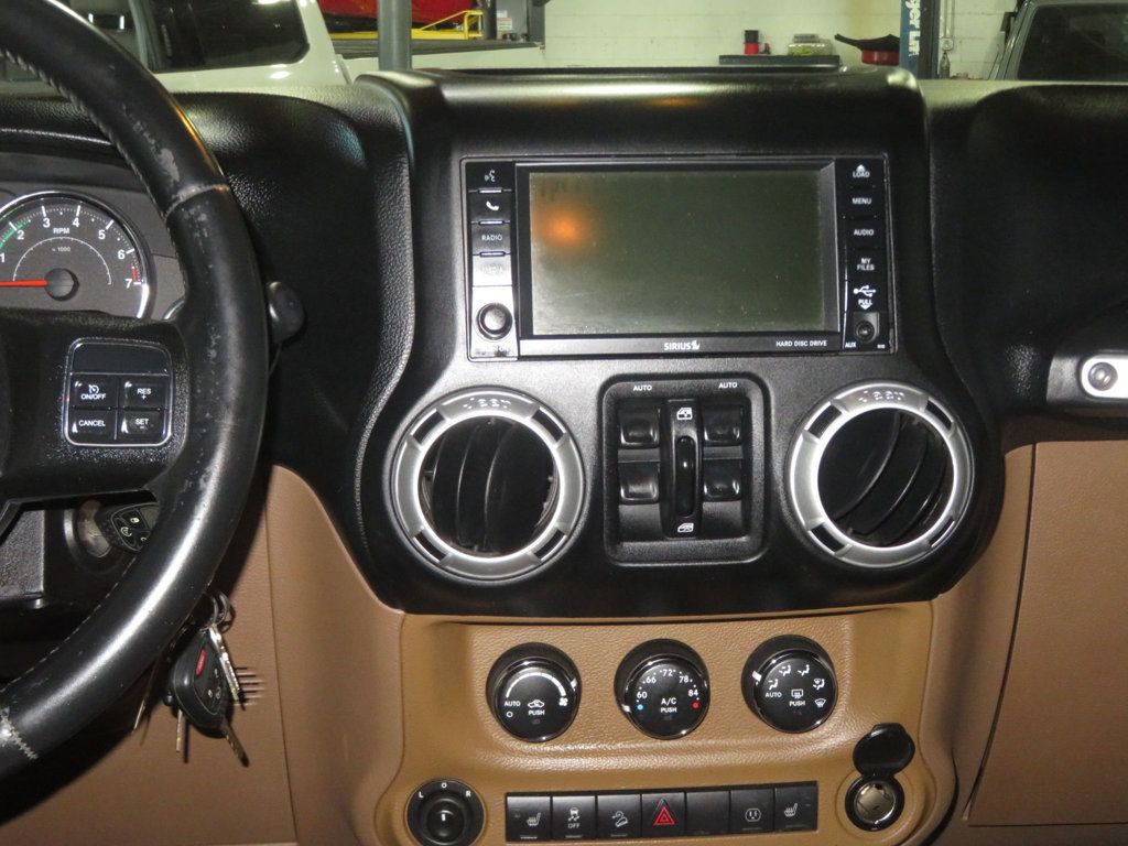 2014 Jeep Wrangler Unlimited LIFTED SAHARA 4X4 WRANGLER UNLIMITED EXTRA CLEAN WINCH 2 TOPS  - 23029557 - 39