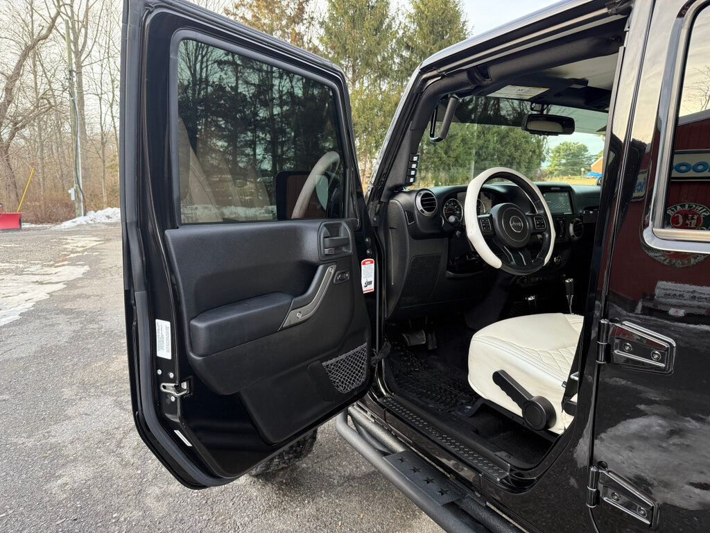 2014 Jeep Wrangler Unlimited ONE OF A KIND - 22958134 - 23
