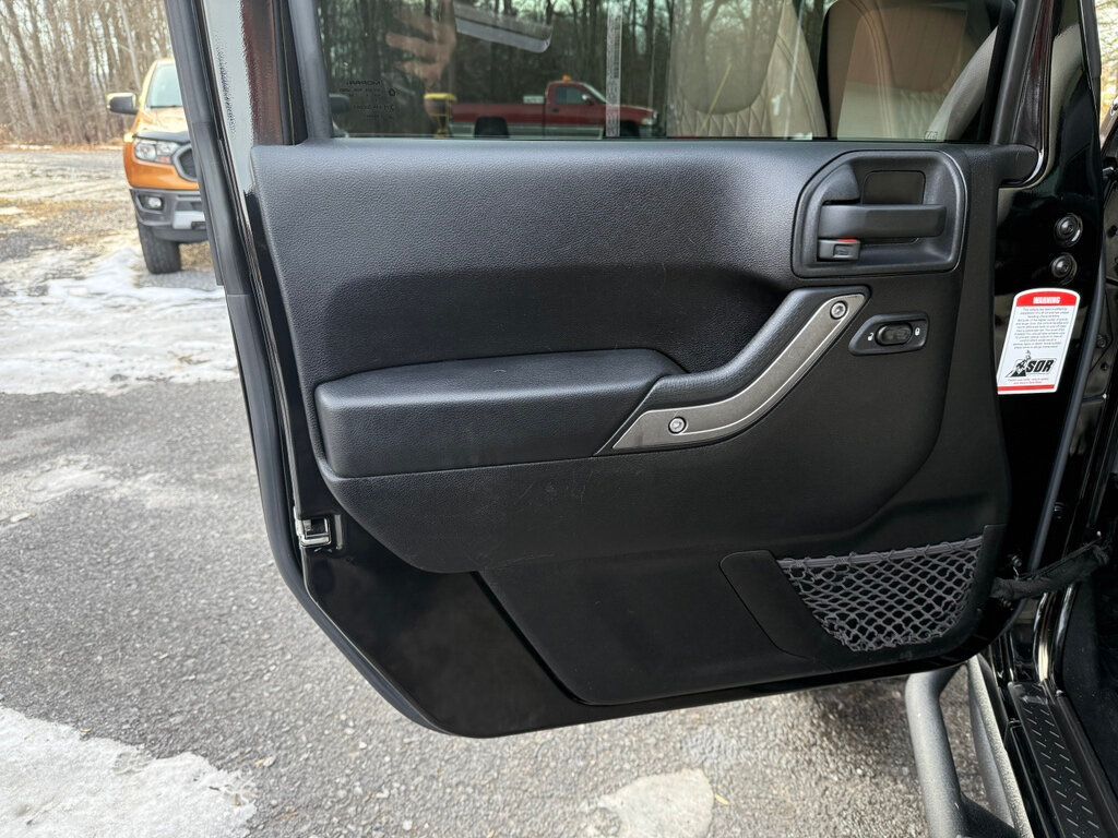 2014 Jeep Wrangler Unlimited ONE OF A KIND - 22958134 - 24