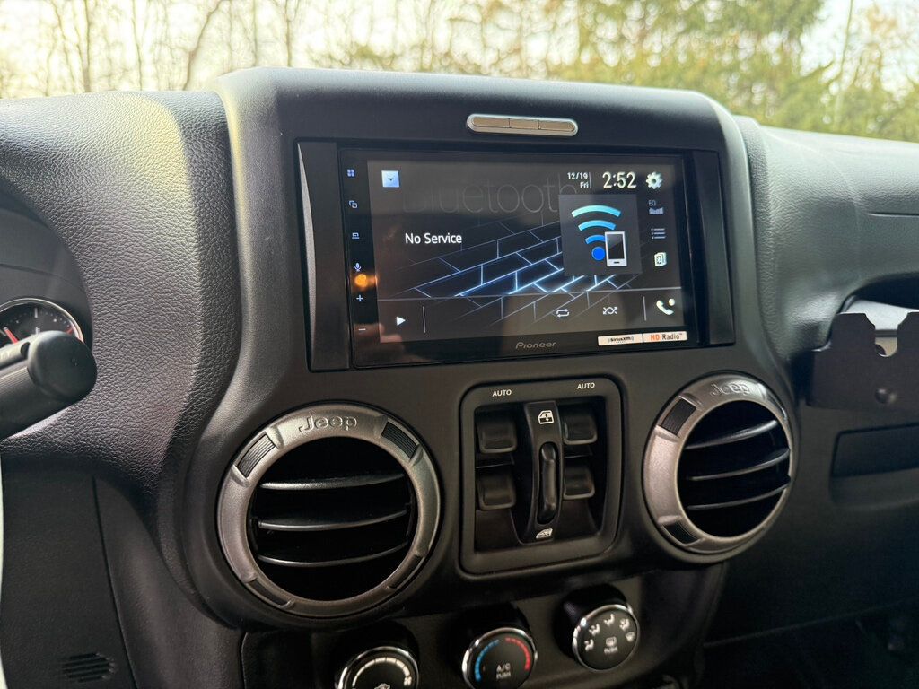 2014 Jeep Wrangler Unlimited ONE OF A KIND - 22958134 - 33