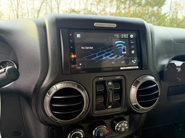 2014 Jeep Wrangler Unlimited ONE OF A KIND - 22958134 - 33