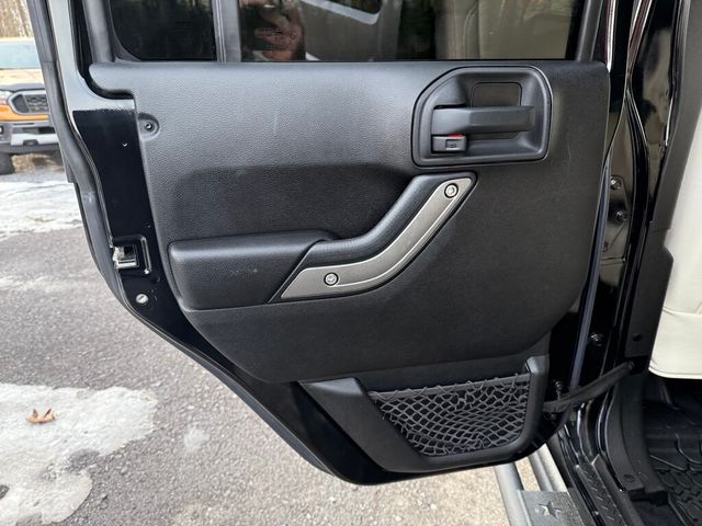 2014 Jeep Wrangler Unlimited ONE OF A KIND - 22958134 - 39