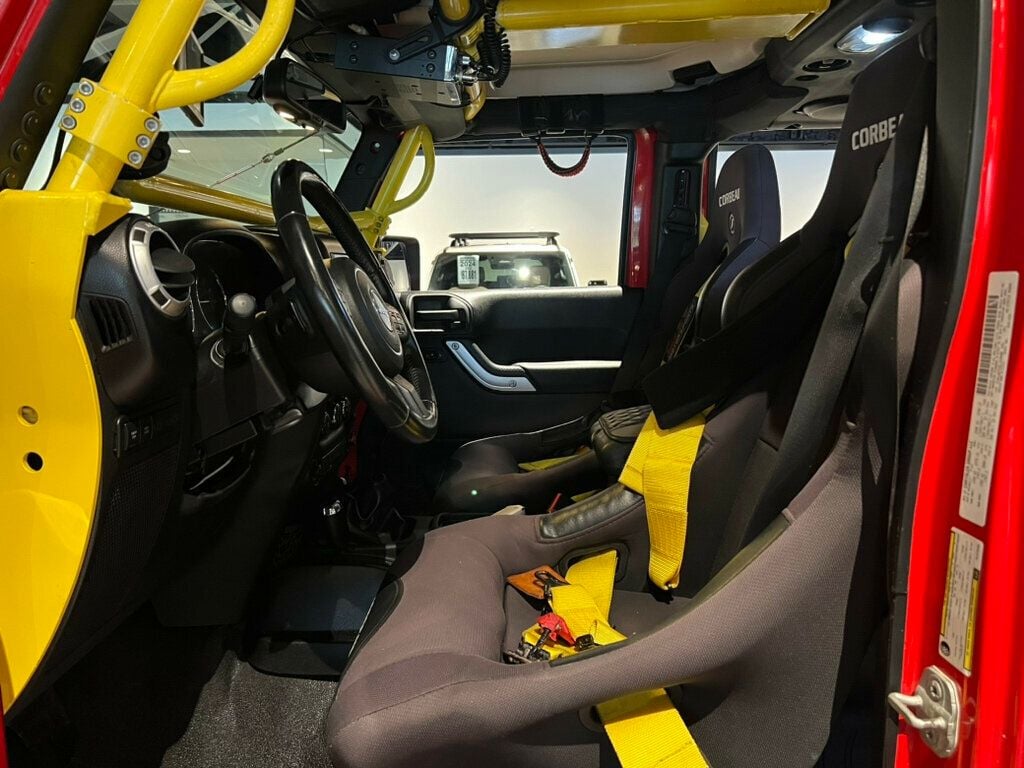 2014 Jeep Wrangler Unlimited Rubicon/6SpeedManual/FoxShocks/CorbeauSeats/RollCage/XRC Winch - 22840607 - 16