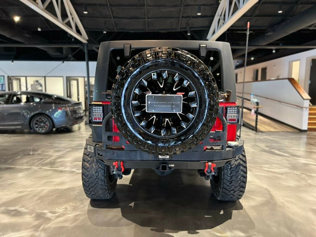 2014 Jeep Wrangler Unlimited Rubicon photo 4