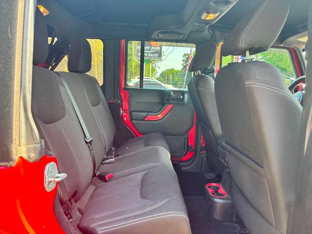 2014 Jeep Wrangler Unlimited Sahara 4x4 4dr SUV - 22864122 - 11