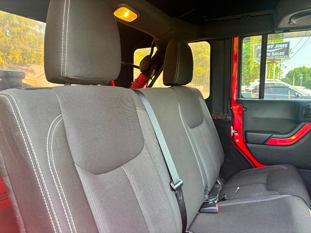 2014 Jeep Wrangler Unlimited Sahara 4x4 4dr SUV - 22864122 - 12