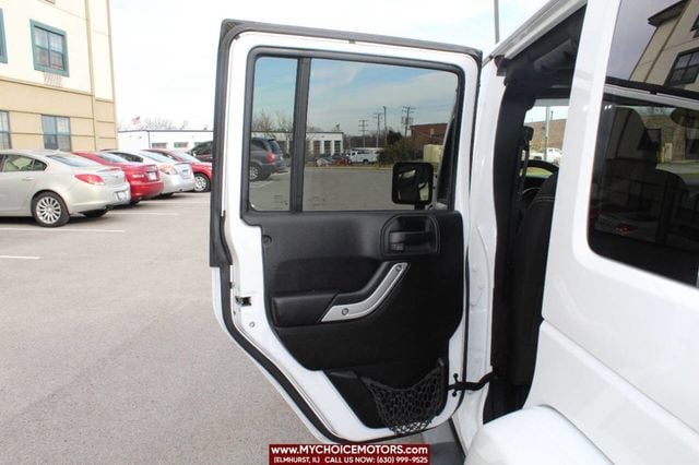 2014 Jeep Wrangler Unlimited Sahara 4x4 4dr SUV - 22665953 - 13